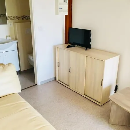 Appartement Studio - Plage A 100 M *